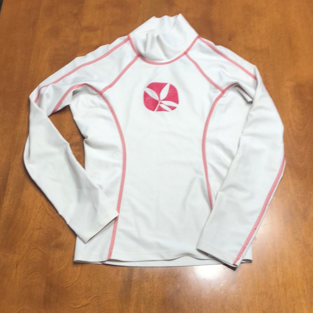 Carve designs long sleeve rash guard